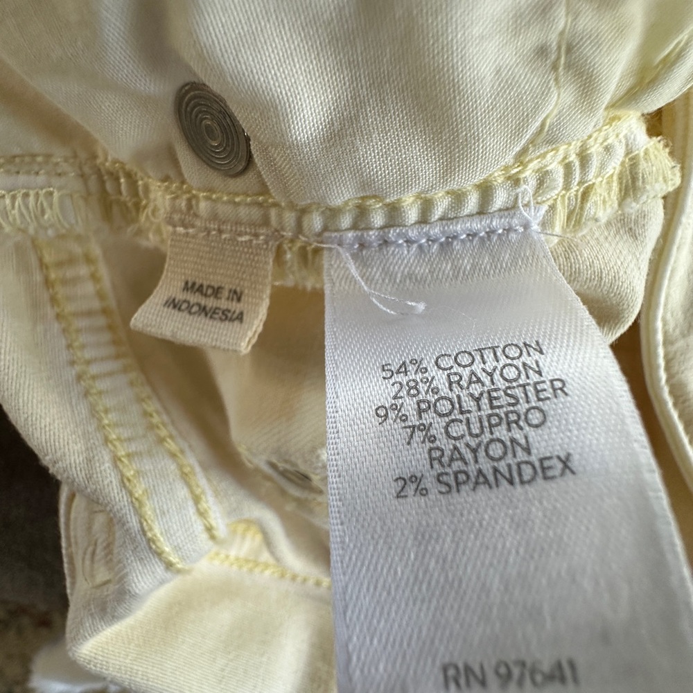 J. Jill Frayed Hem Light Yellow Women’s Pants Size 8 - Picture 8 of 11